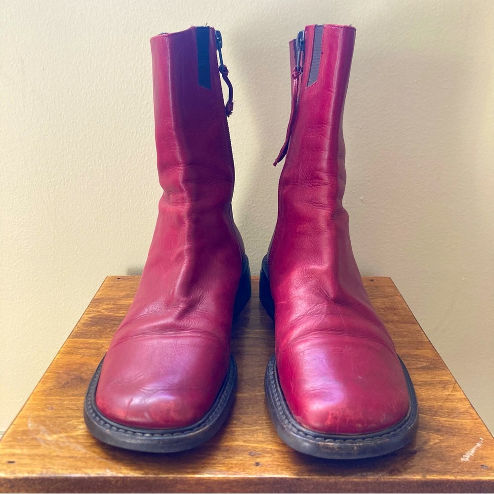 Women’s Donald J. Pliner red Italian leather boots, size 6.5